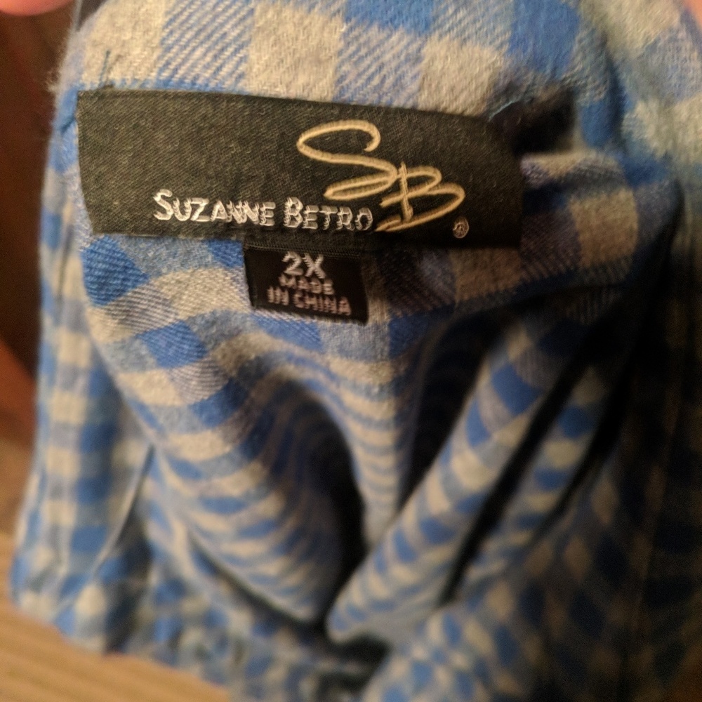 Button down blouse - Picture 3 of 3